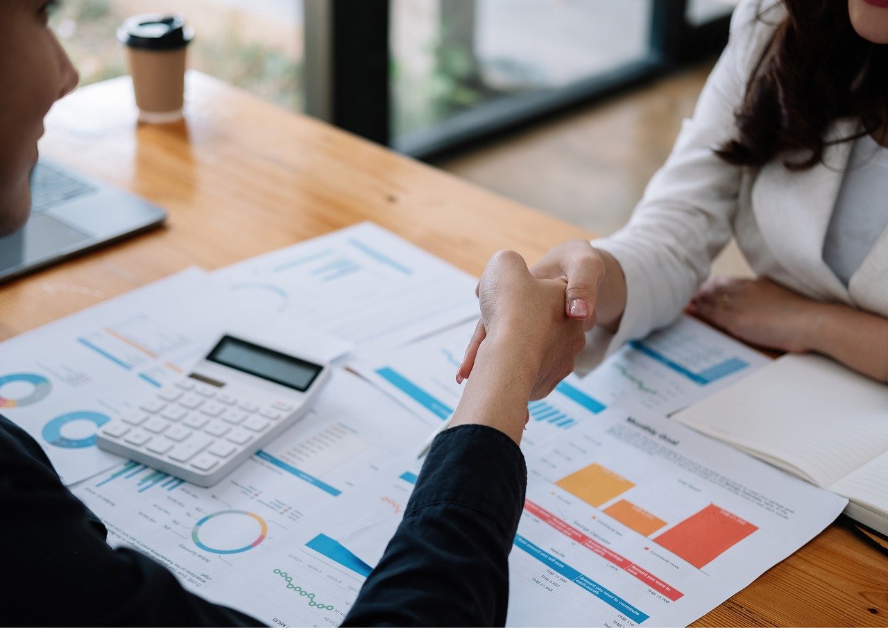 各样老微信买卖：个人注册公司代理哪家好