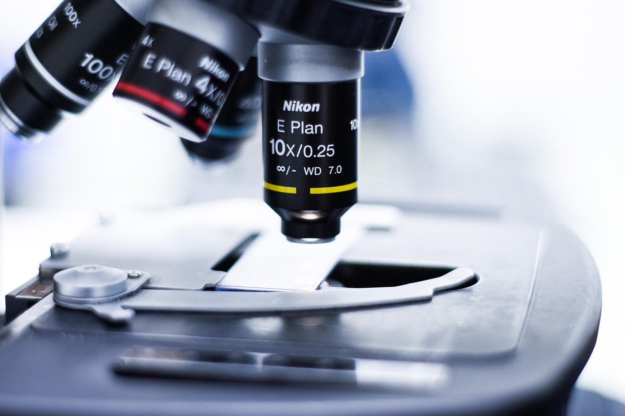 如何防止自己的游戏被技术支持辅助破坏？