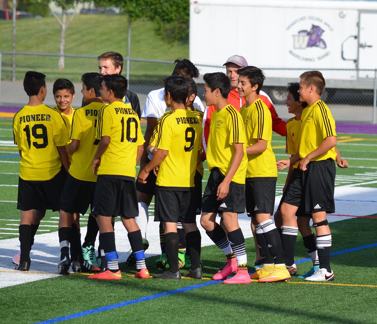 中超风云2:上海担保公司注册代理人